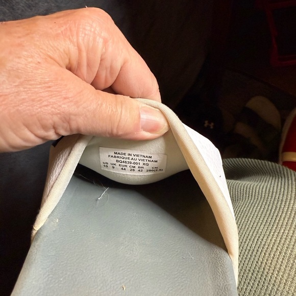 Nike White and Black Slide Sandals Men’s Size 10 - Picture 3 of 3